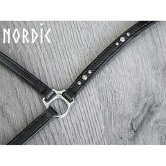 Bridle with a white stones