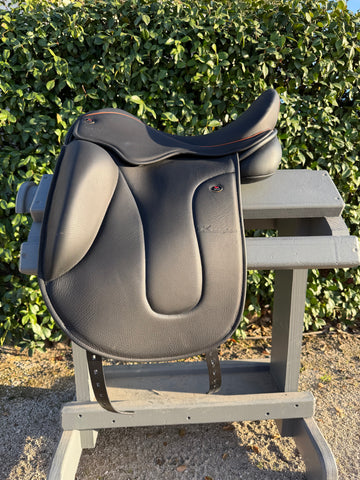 New Ástund Xenophon